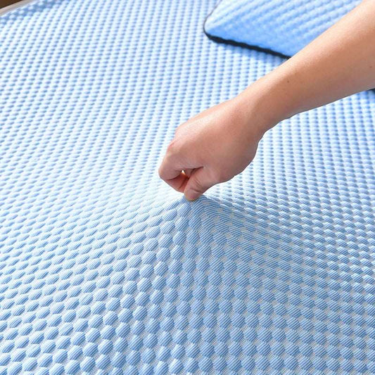 Cooling Mattress Pad - Skin-Friendly Cushion Dream Tech Sleep
