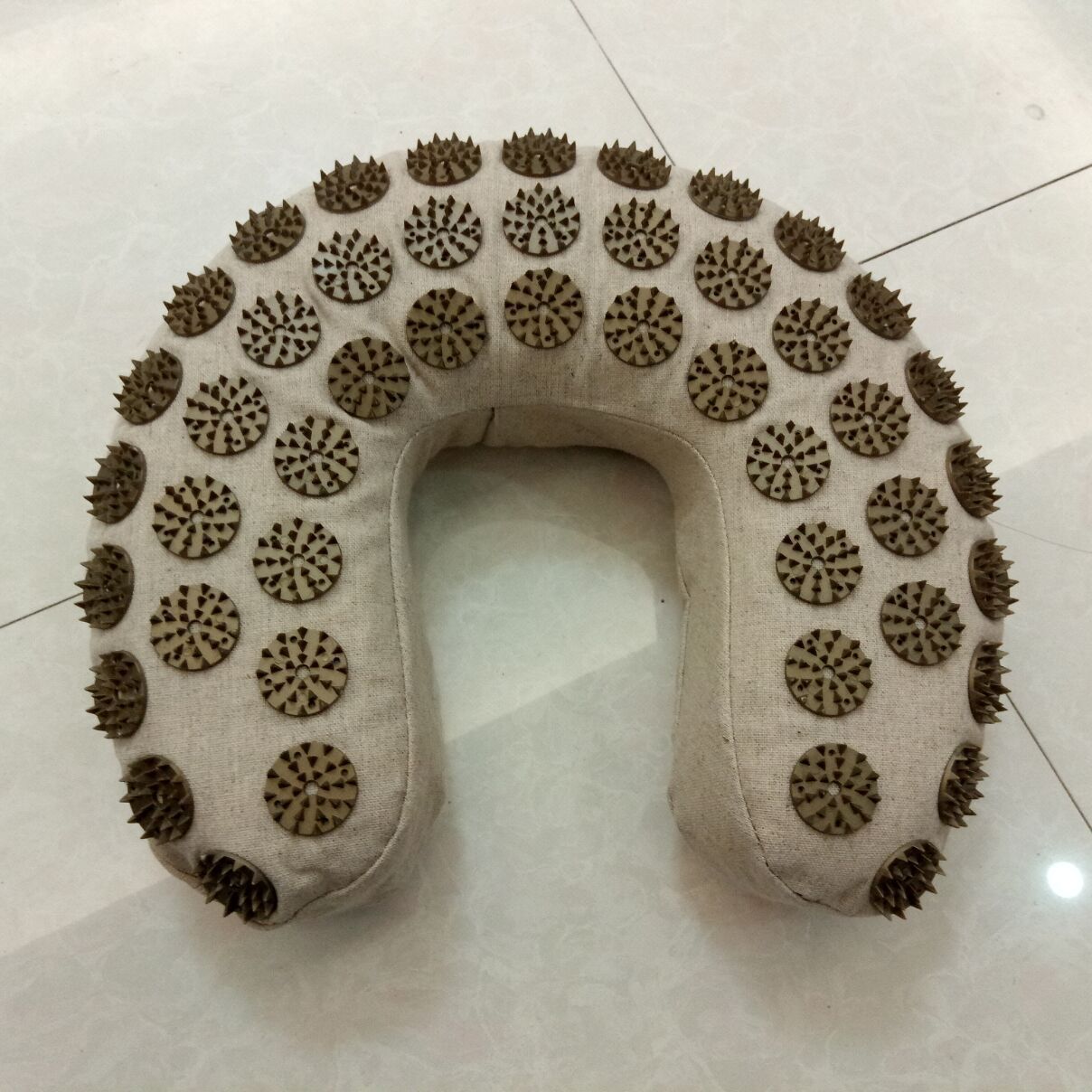 Organic Linen U-Shaped Acupuncture Pillow  Dream Tech Sleep