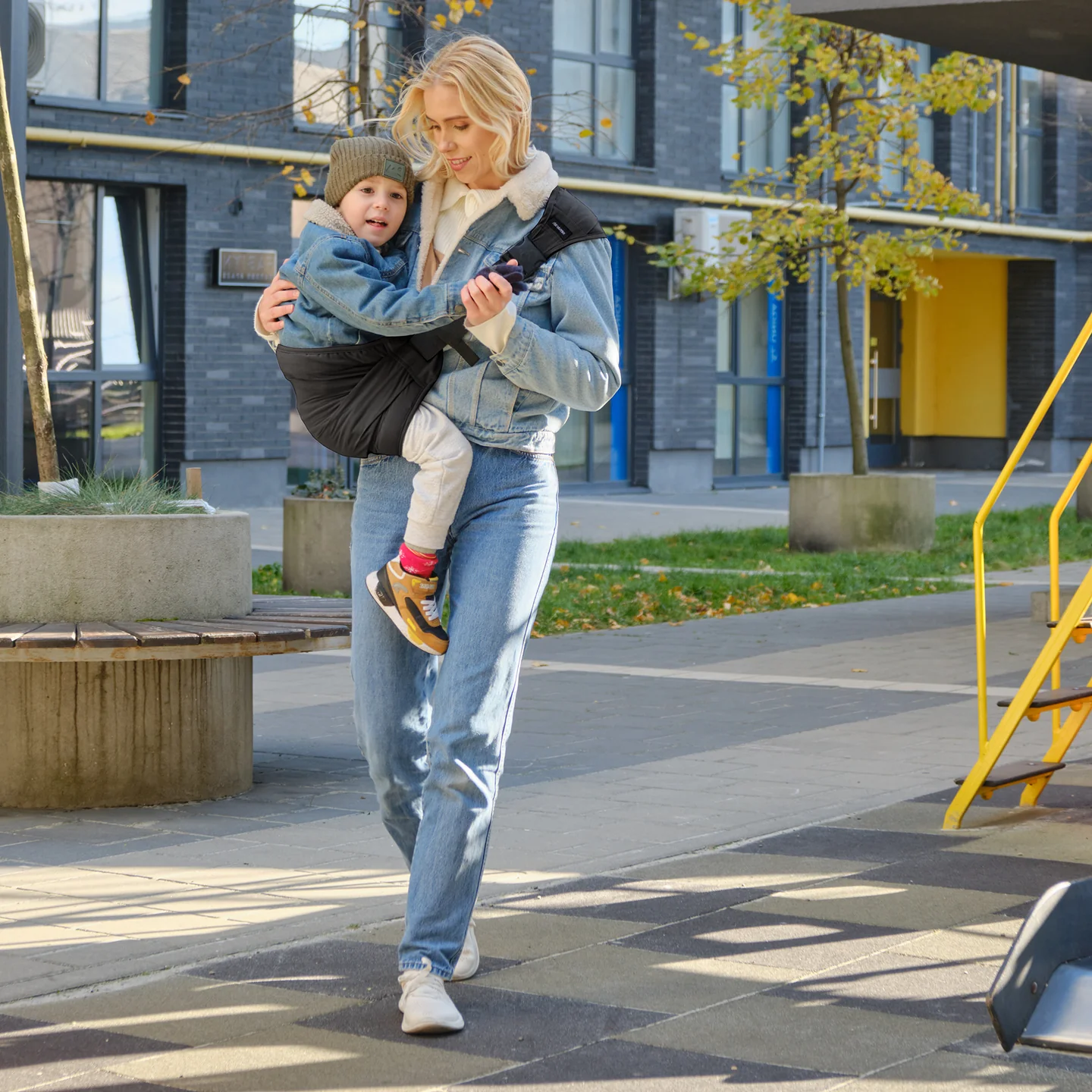 All-Position Ergonomic Baby Carrier  Dream Tech Sleep