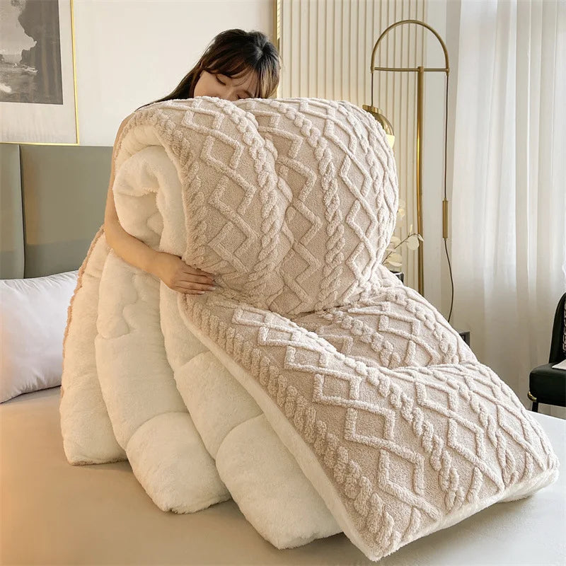 Comfortable double-sided velvet quilt core bedroom velvet thickened blanket home lamb fleece quilt warm quilt core comfortable  My Store
